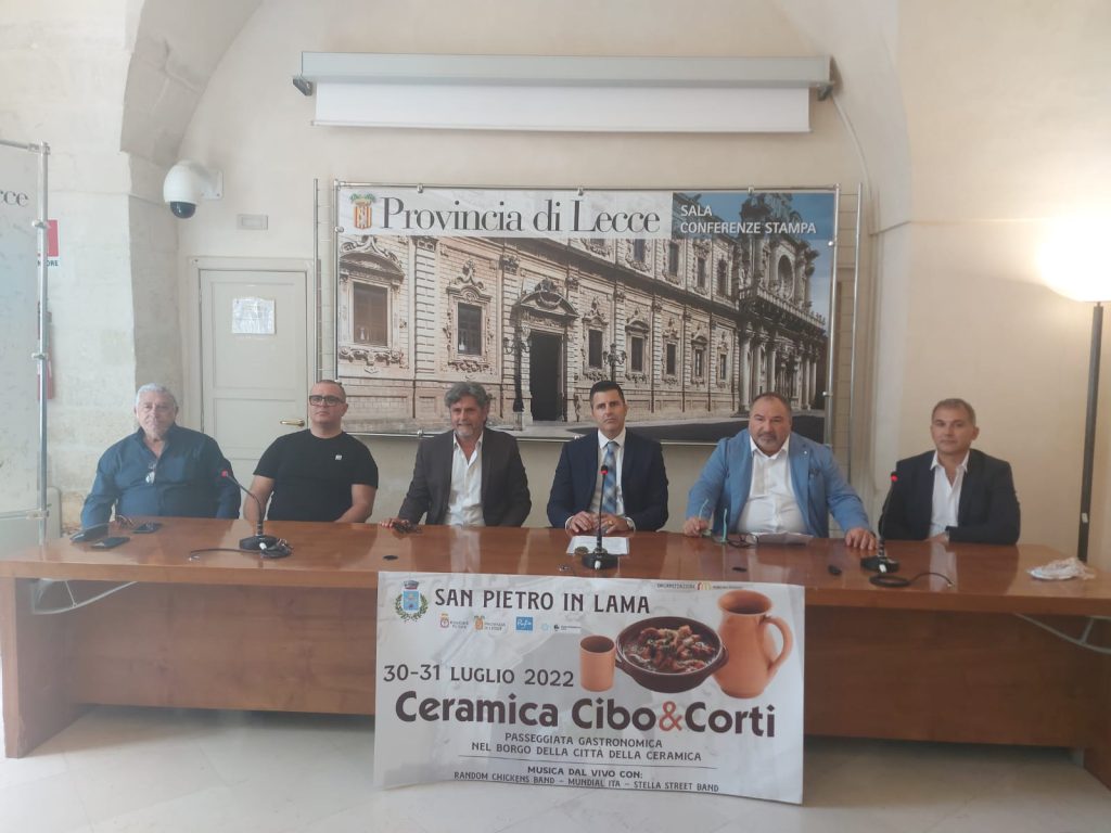 “Ceramica cibo & corti”: presentata a Palazzo Adorno la 1^ edizione che animerà le strade di San Pietro in Lama