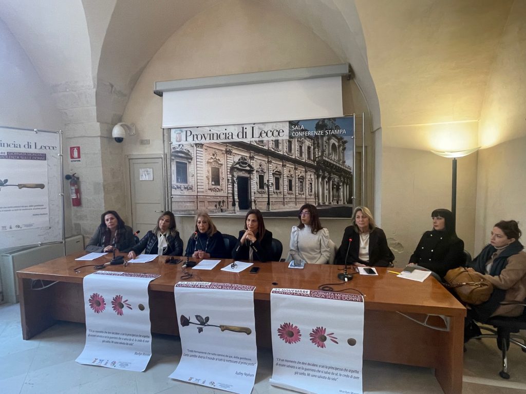 Giornata contro la violenza sulle donne: presentato il cartellone unico promosso da Provincia, consigliera di Parità, CPO e 47 Comuni