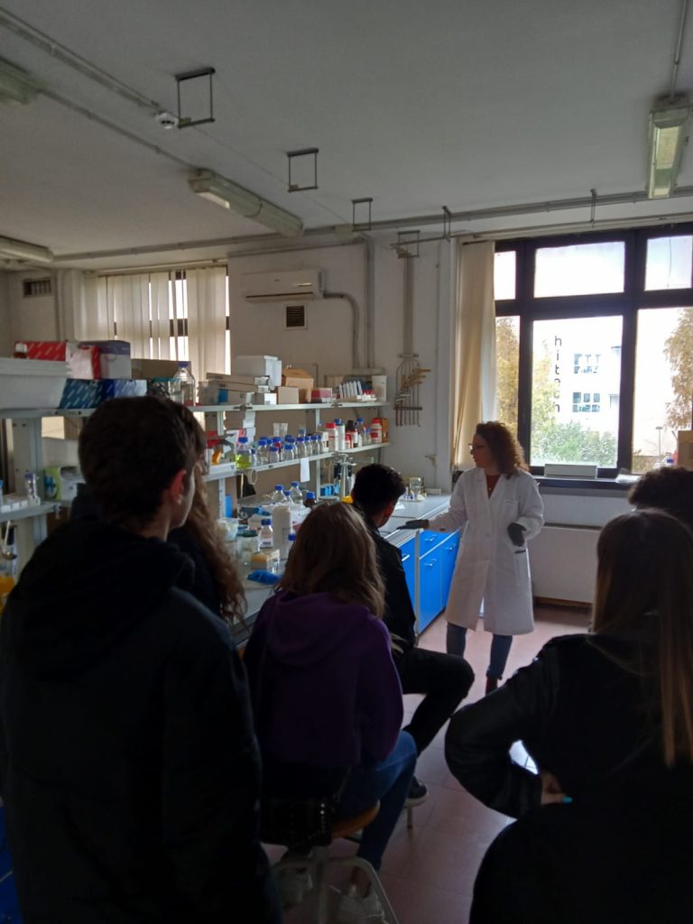 “Giornate di Promozione della Cultura Scientifica”: 200 studenti salentini in visita tra Scuola di Cavalleria e istituti del CNR di Lecce