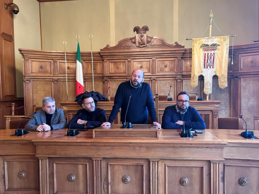 Questione Tari: la Provincia costituisce il tavolo con i presidenti Aro per trovare soluzioni con Regione e Ager