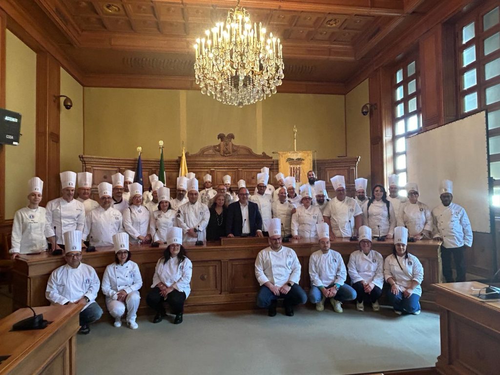 Gli chef del “Premio 5 Stelle d’Oro della Cucina” oggi in Provincia