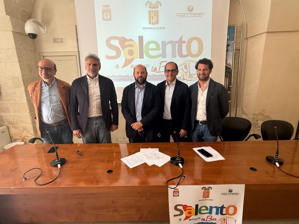 Via a “SalentoinBus 2025”: dal 14 giugno riparte il servizio di trasporto estivo voluto dalla Provincia di Lecce