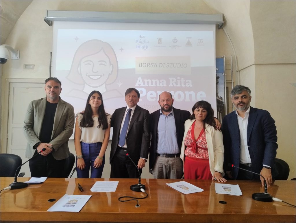 Presentata in Provincia la Borsa di studio dedicata alla consigliera provinciale e comunale Anna Rita Perrone