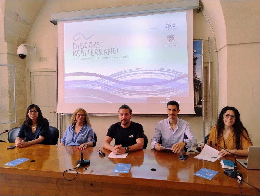 “Discorsi Mediterranei”: a Specchia si apre il Festival itinerante su diritti, migrazioni e solidarietà internazionale