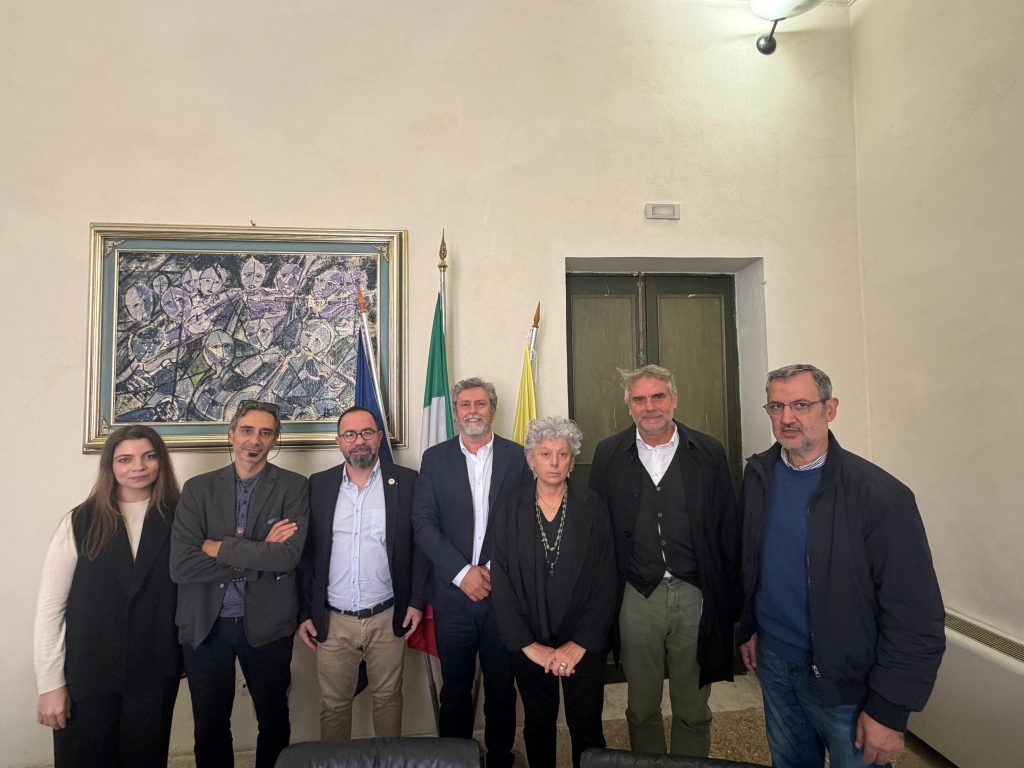 Salento-Libano, con la cooperazione che nutre la pace. A Palazzo Adorno la delegazione del progetto “Caseificio inclusivo in Libano”