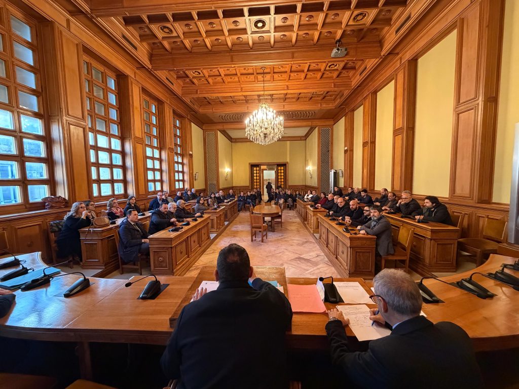 Bilancio di previsione 2026-2028: passa all’unanimità l’esame dell’Assemblea dei sindaci. Tarantino: “Orgogliosi del risultato”. Via via libera oggi anche dal Consiglio provinciale