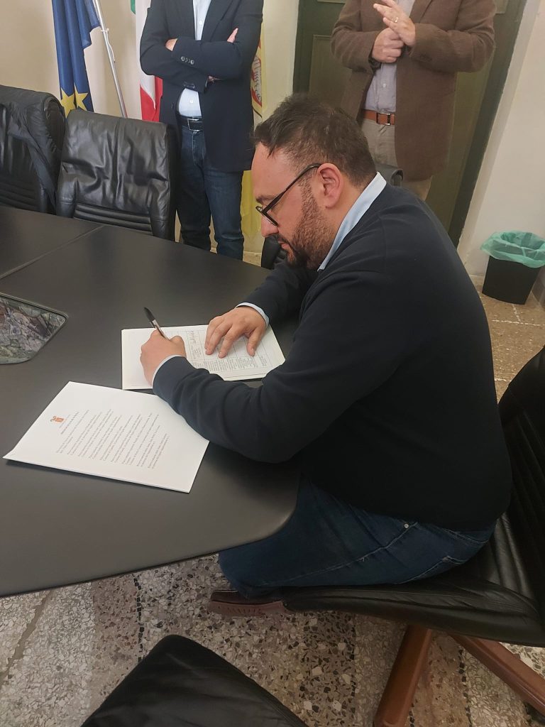 Nuovo Protocollo d’intesa per il monitoraggio dei lupi e dei mammiferi nel Salento: siglato il nuovo accordo Provincia-Enti Parco