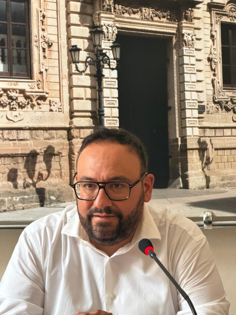 Nuovo anno scolastico, il presidente Tarantino: “La scuola è una priorità della Provincia. A studenti, docenti e personale l’augurio di un anno di crescita e nuove opportunità”